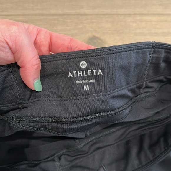 ATHLETA Black Reflective Stride Active Workout Gym Running Leggings Size Medium - Picture 8 of 13